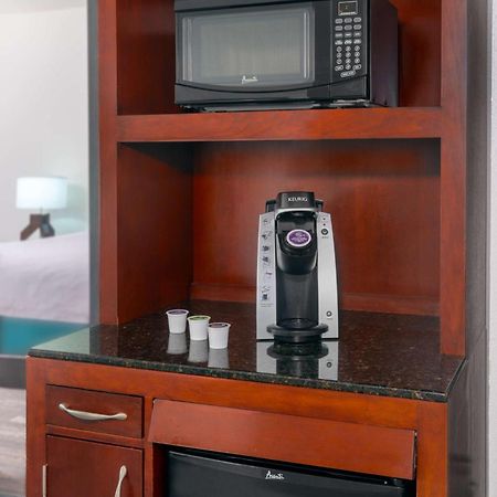 Hilton Garden Inn Tampa Riverview Brandon Bagian luar foto