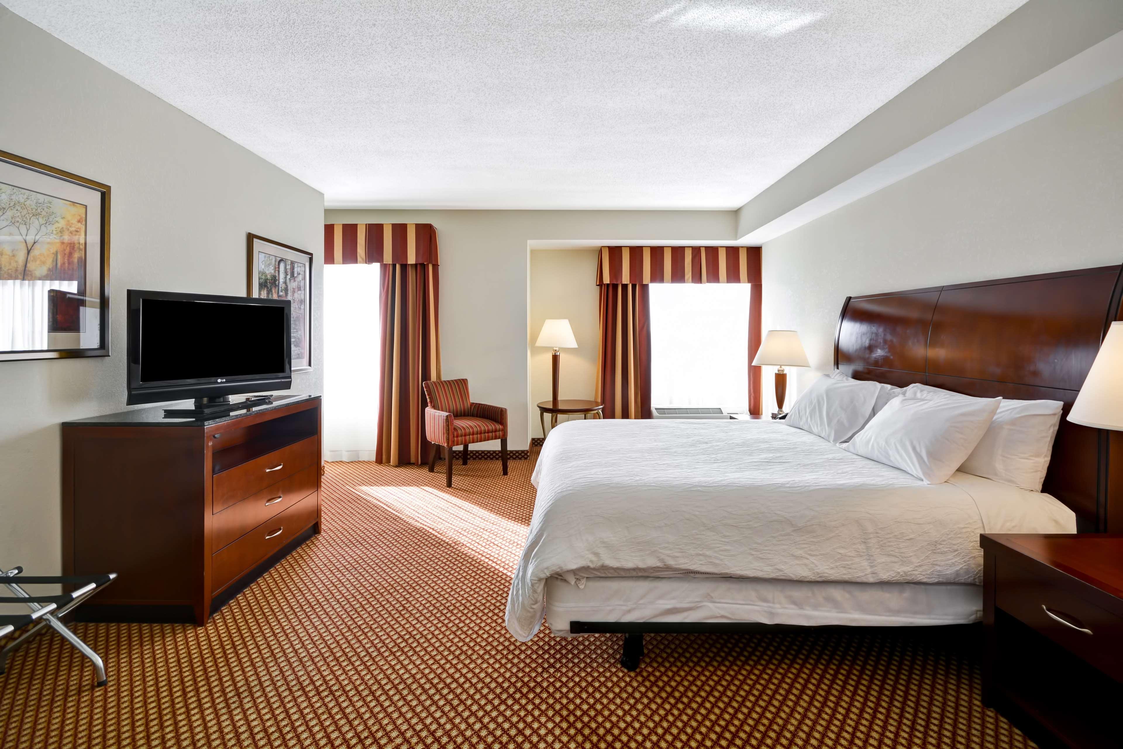 Hilton Garden Inn Tampa Riverview Brandon Bagian luar foto