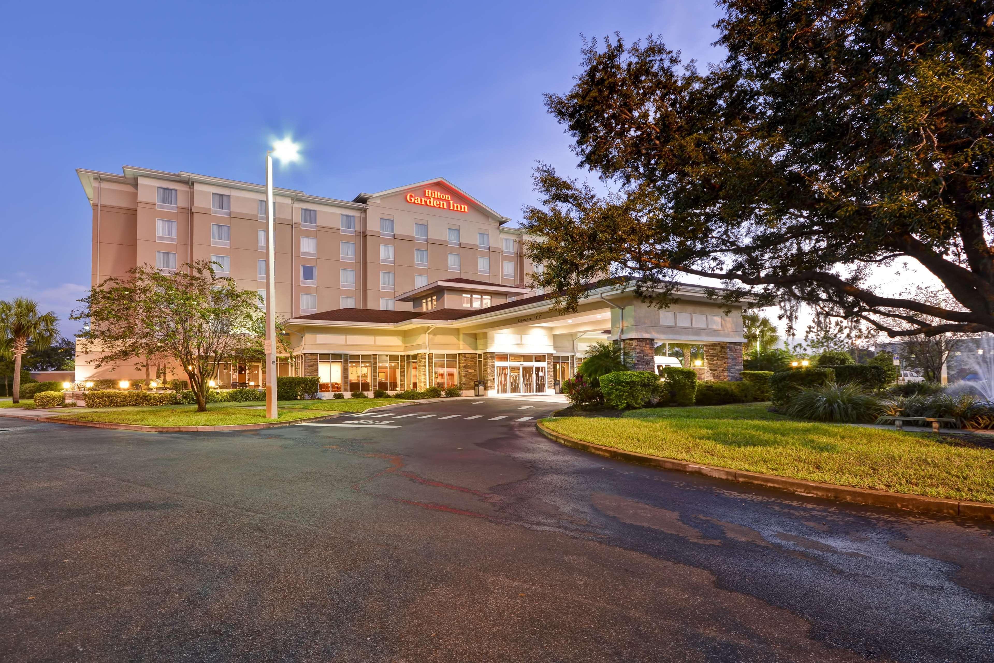 Hilton Garden Inn Tampa Riverview Brandon Bagian luar foto