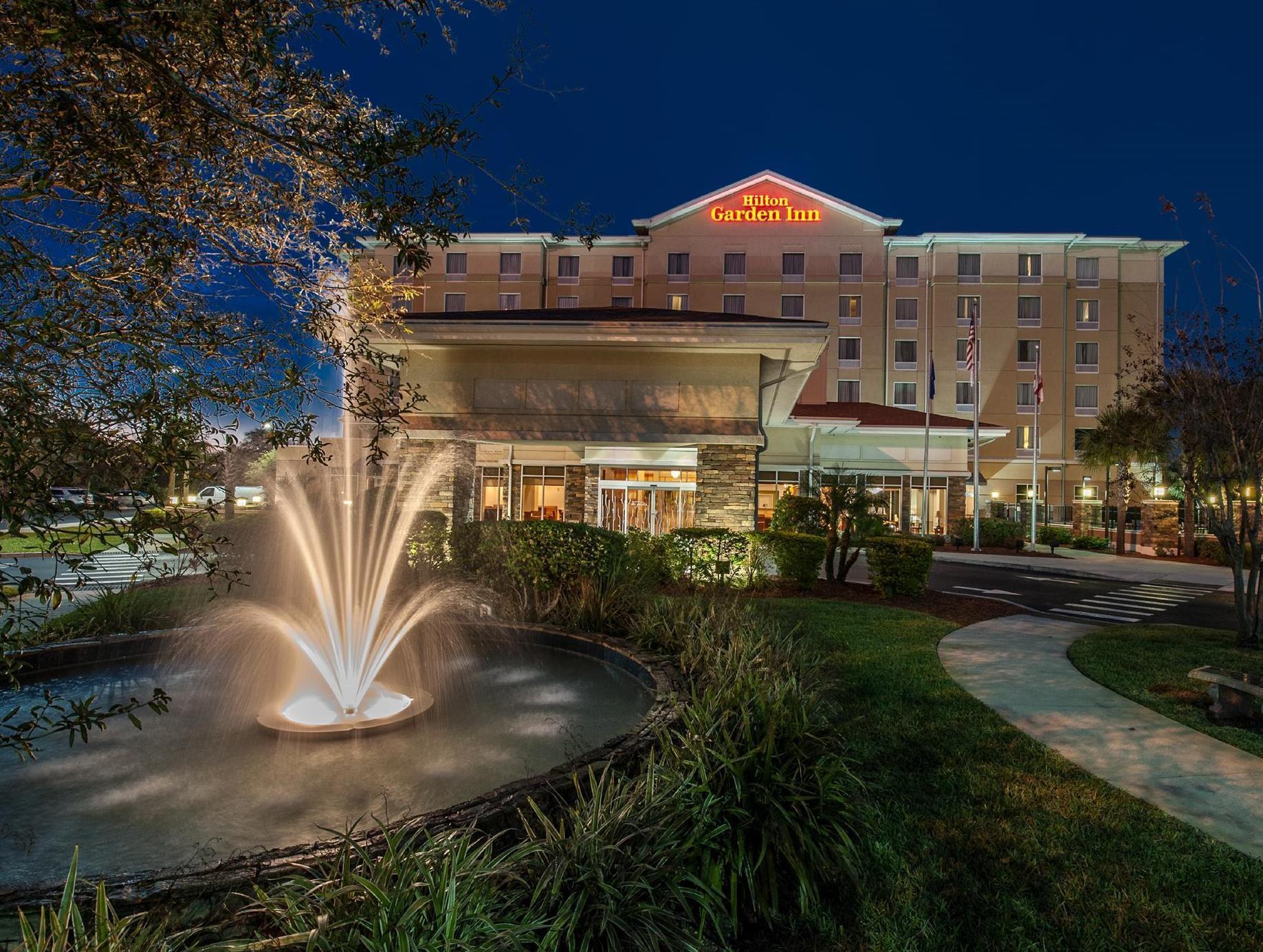 Hilton Garden Inn Tampa Riverview Brandon Bagian luar foto