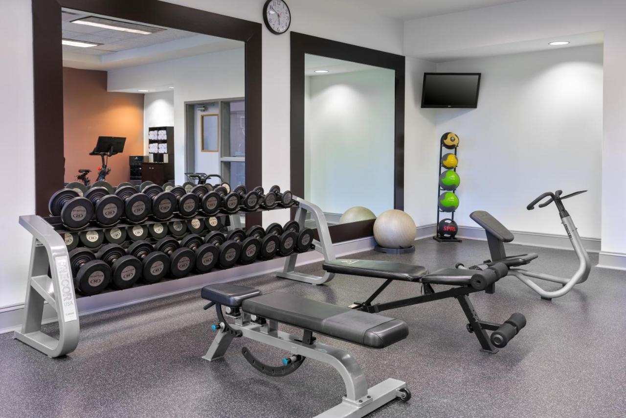 Hilton Garden Inn Tampa Riverview Brandon Bagian luar foto