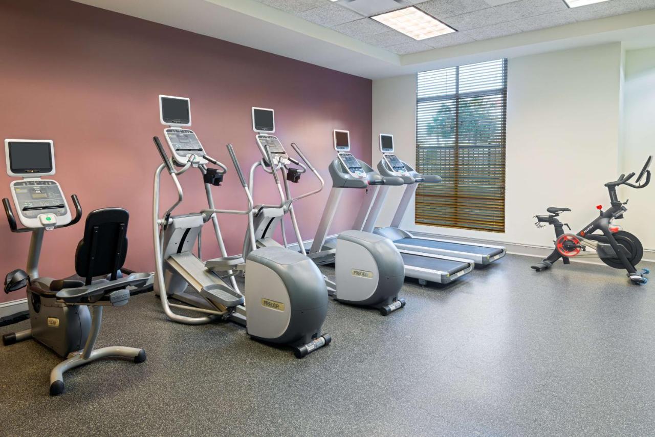 Hilton Garden Inn Tampa Riverview Brandon Bagian luar foto