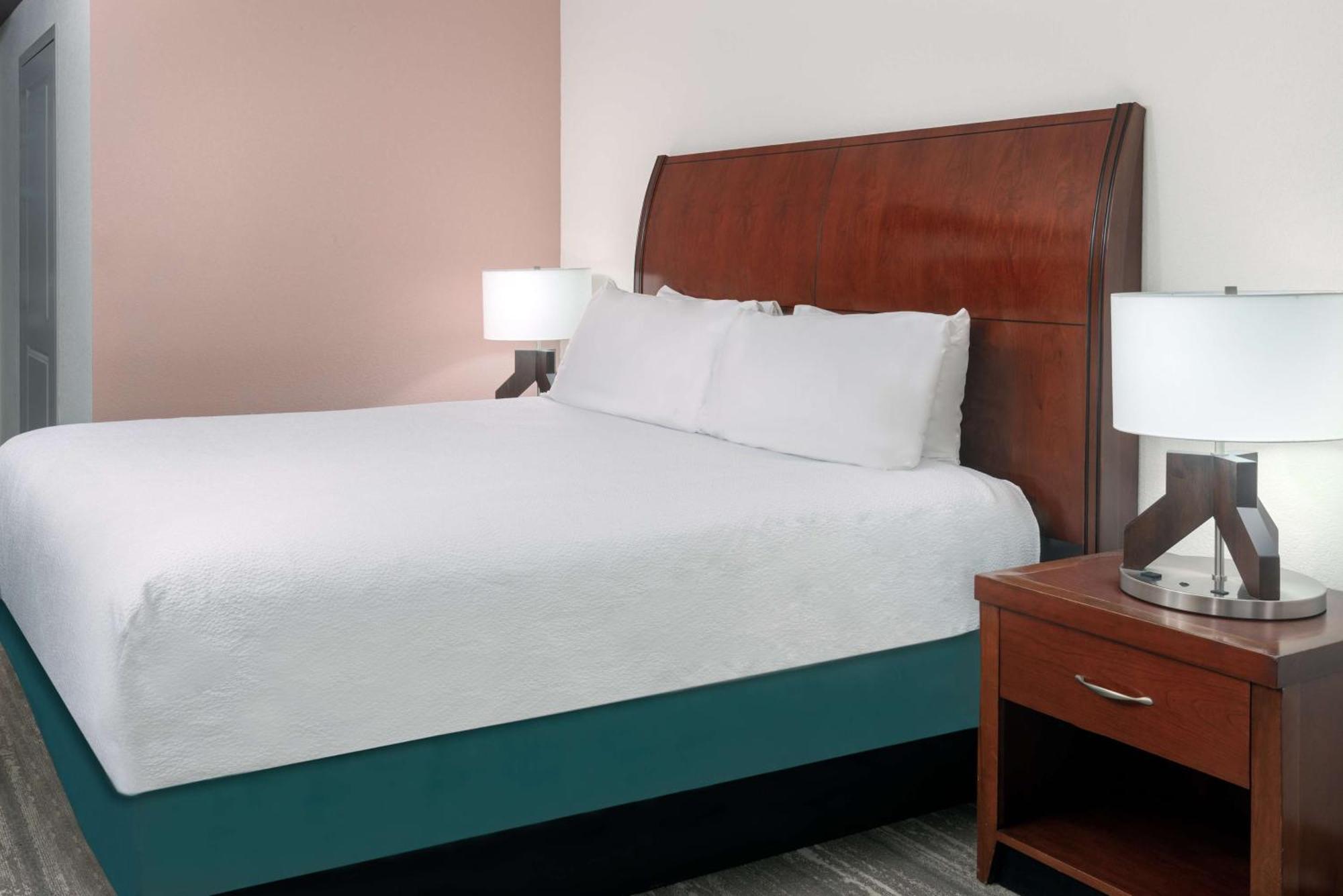 Hilton Garden Inn Tampa Riverview Brandon Bagian luar foto